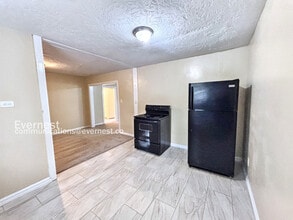 815 Roosevelt in La Marque, TX - Building Photo - Building Photo