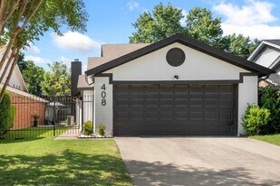 408 Sycamore Ln in Euless, TX - Building Photo