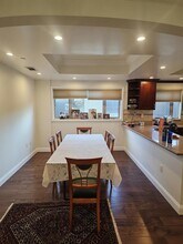 927 S Wooster St, Unit 2 in Los Angeles, CA - Foto de edificio - Building Photo