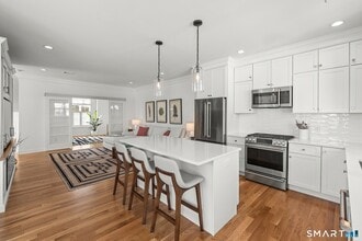 35 Moorland Dr in Danbury, CT - Building Photo - Building Photo