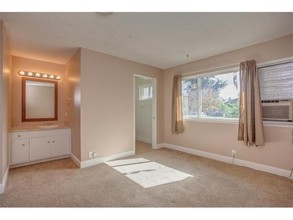 3993 Starview Dr in San Jose, CA - Building Photo - Interior Photo