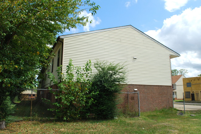 1615 Wilson Rd in Norfolk, VA - Building Photo - Building Photo