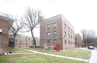 Clarendon Gardens in Brooklyn, NY - Building Photo - Building Photo