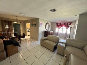 1225 NE 136th Terrace in North Miami, FL - Building Photo - Building Photo