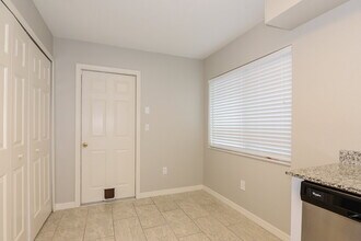 30932 Midtown Ct in Wesley Chapel, FL - Building Photo - Building Photo