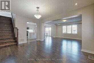 31 Leadenhall Rd in Brampton, ON - Building Photo - Building Photo