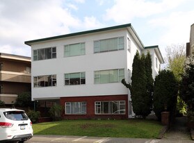 1126 W 13th Ave in Vancouver, BC - Building Photo