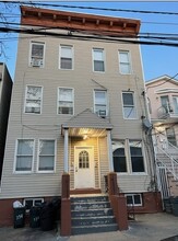 234 Linden Ave in Jersey City, NJ - Building Photo - Building Photo