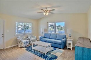 240 Harmon Ave in Panama City, FL - Building Photo