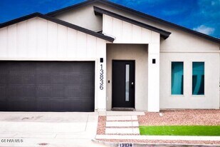 13836 Vicki Brewer Ave in Horizon City, TX - Building Photo