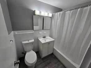 13540 Superior Rd in East Cleveland, OH - Foto de edificio - Building Photo