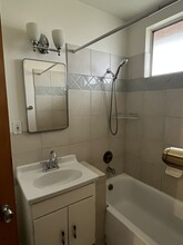 224 Linwood Ave, Unit D in Monrovia, CA - Foto de edificio - Building Photo