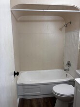 9757 Lorna Ln in St. Louis, MO - Building Photo - Building Photo