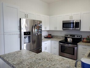 12752 SW 131st Terrace in Miami, FL - Building Photo - Building Photo