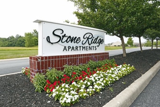 Stone Ridge Flats and Townhomes in Indianapolis, IN - Building Photo - Building Photo