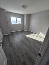 8618-8103 103 Ave in Grande Prairie, AB - Building Photo - Building Photo