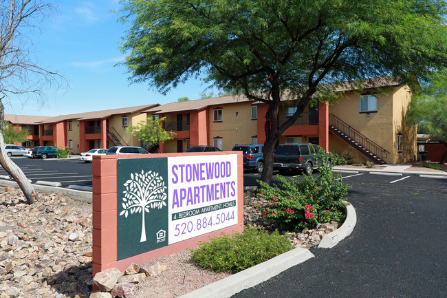 Stonewood Apartment Homes in Tucson, AZ - Building Photo - Building Photo