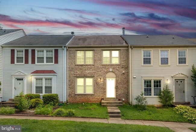property at 5547 Cabat Lake Ct