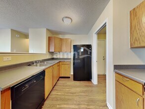 2071 Bridlewood Dr in Franklin, IN - Building Photo - Building Photo