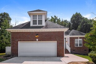 216 Sarazen Dr in Clayton, NC - Building Photo