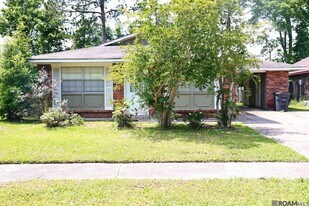 1018 Boreas Dr in Baton Rouge, LA - Building Photo