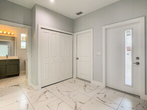 5237 Jennings St in Naples, FL - Building Photo - Building Photo