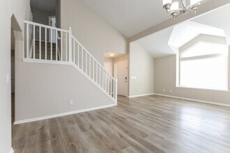 4074 S Kirk Ct in Aurora, CO - Building Photo - Building Photo