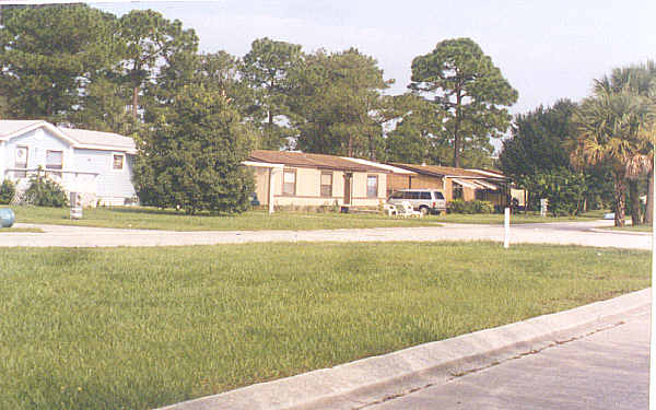 Sun Lakes Estates in Cocoa, FL - Building Photo