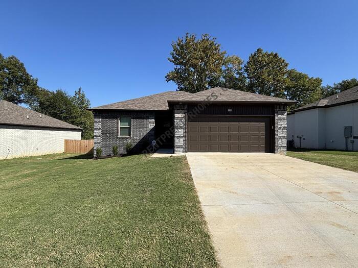 20 Edward Dr in Ward, AR - Building Photo