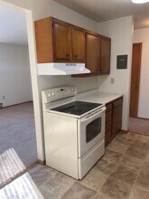 410 4th Ave NE in Watertown, SD - Building Photo - Building Photo