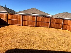 2052 Sulky Ln in Aubrey, TX - Building Photo - Building Photo