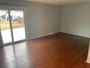 2363 Dorland Ln in Maplewood, MN - Building Photo - Building Photo