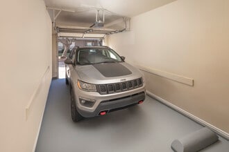 Aventura Cimarron in Irving, TX - Foto de edificio - Building Photo