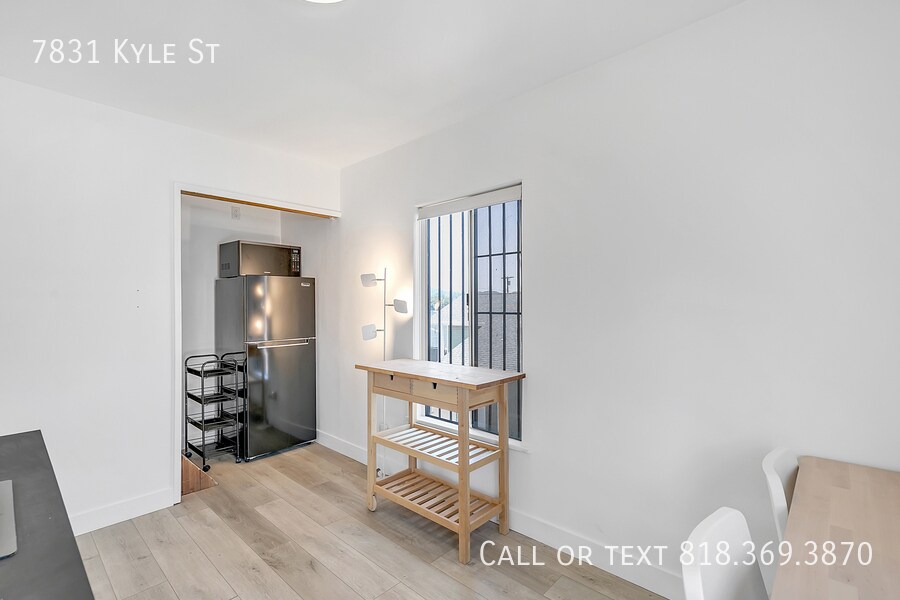 7831 Kyle St in Los Angeles, CA - Building Photo
