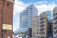 42-29 Parsons Blvd in Flushing, NY - Foto de edificio - Building Photo