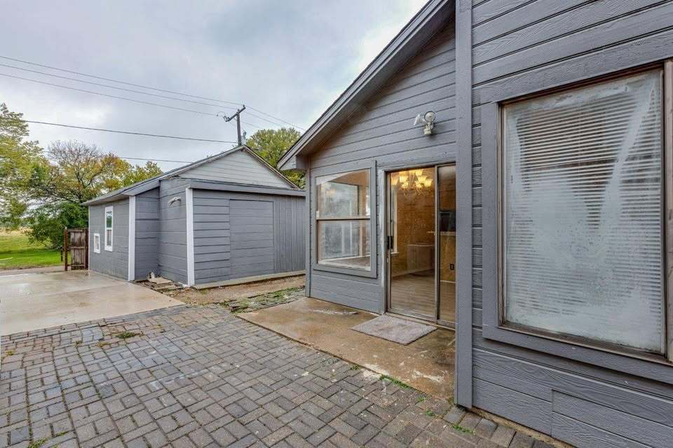 10611 Woodleaf Dr in Dallas, TX - Building Photo