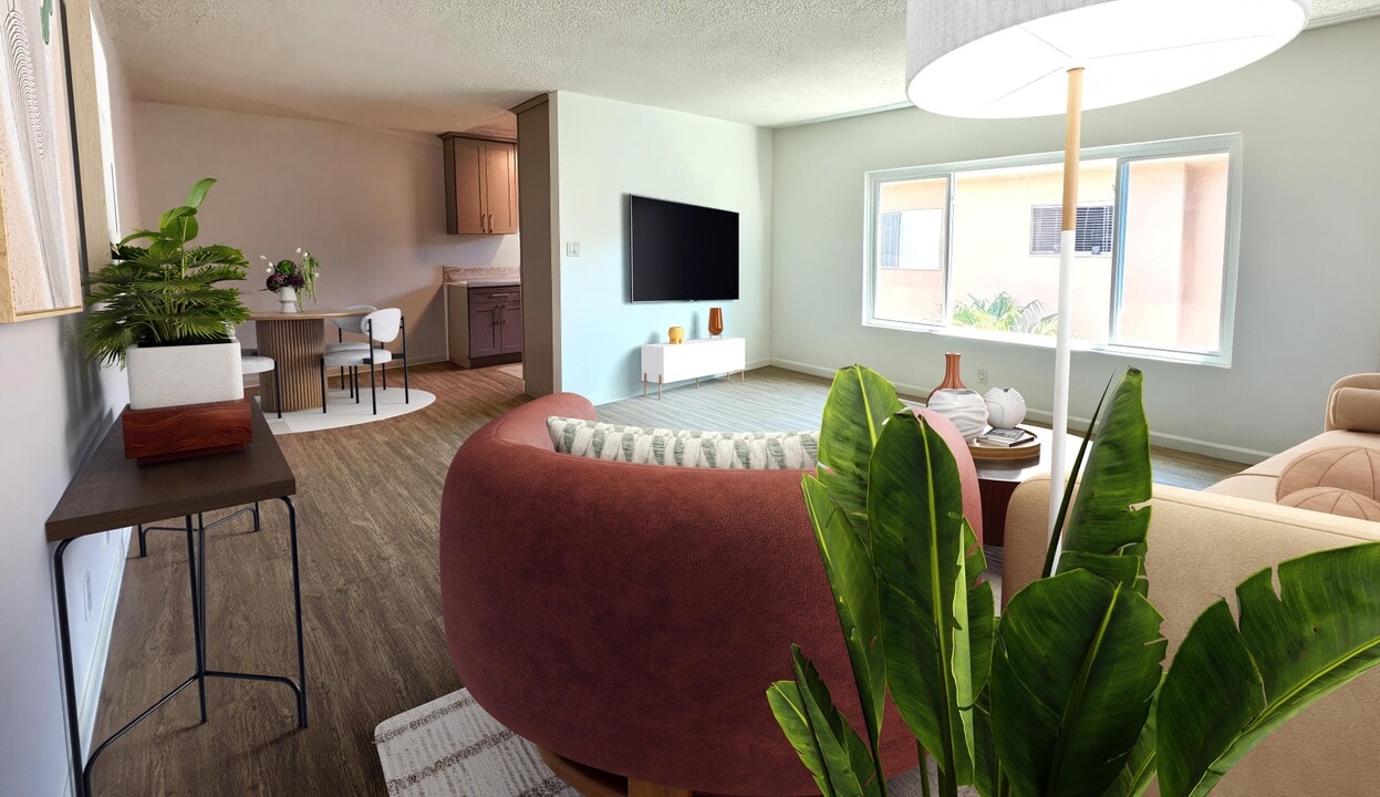 14315 Chandler Blvd in Van Nuys, CA - Building Photo