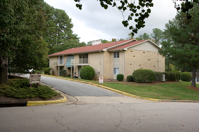 Gorman Crossings in Raleigh, NC - Foto de edificio - Building Photo