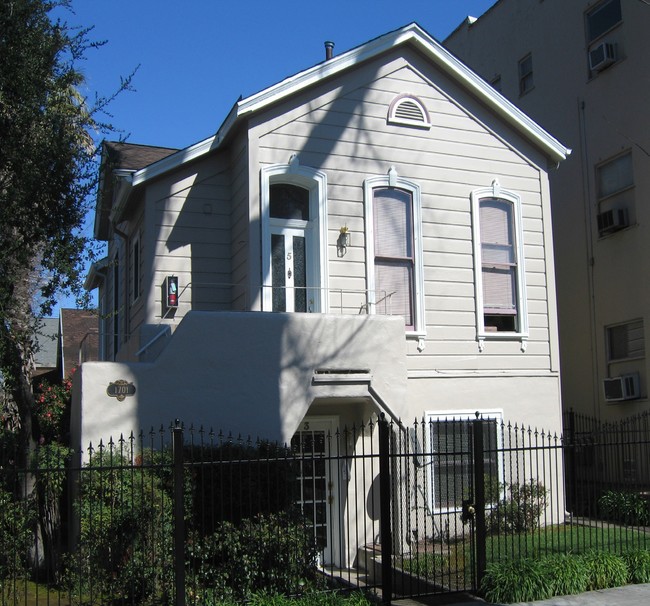 1701 N St in Sacramento, CA - Building Photo - Building Photo