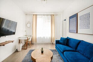 428-430-430 W 47th St, Unit ID1021830P in New York, NY - Building Photo