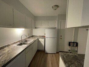 2020 Continental Ave in Tallahassee, FL - Building Photo - Building Photo