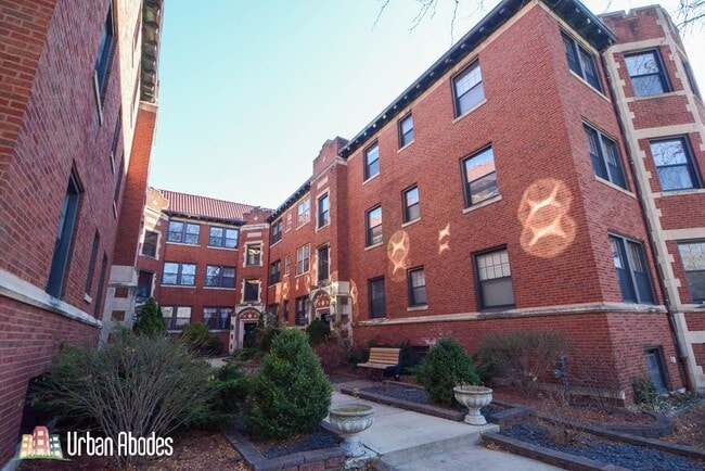 1312 Oak Ave, Unit M04H