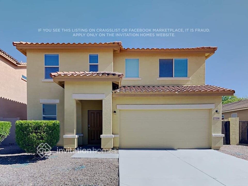 7206 W Illini St in Phoenix, AZ - Building Photo