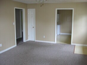 4490 Woodstone Dr in Bowling Green, KY - Building Photo - Building Photo