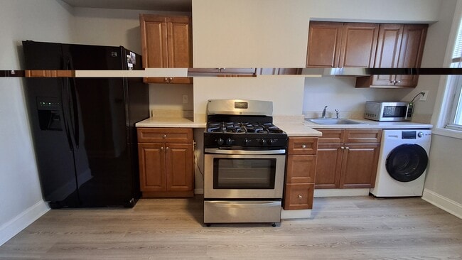 404 Madison St, Unit 3L