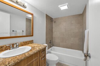 3014 SW 21st Terrace in Delray Beach, FL - Building Photo - Building Photo