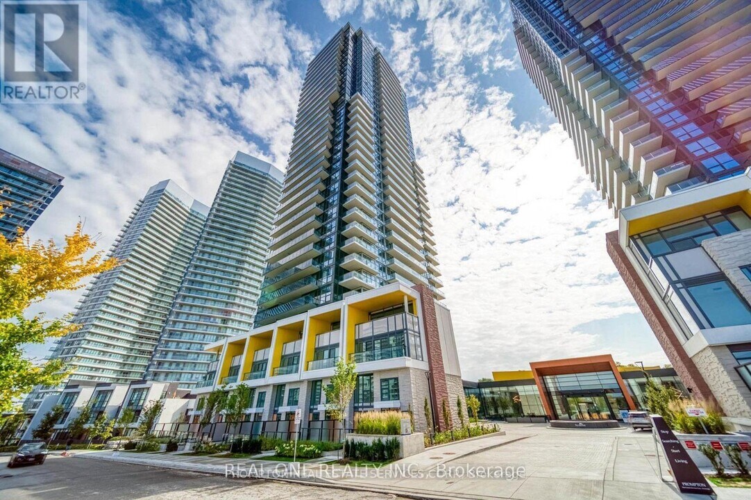 95-2695 McMahon Dr in Toronto, ON - Building Photo
