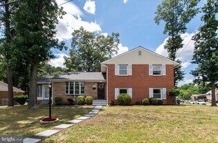 3173 Metzerott Rd in College Park, MD - Building Photo