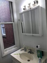 5807 Hobart St, Unit 5807 Hobart Apartment 1 in Pittsburgh, PA - Building Photo - Building Photo