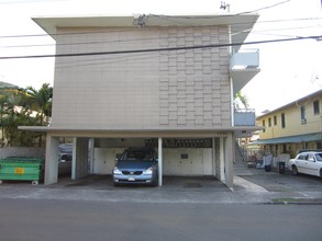 1231 Matlock Ave in Honolulu, HI - Foto de edificio - Building Photo